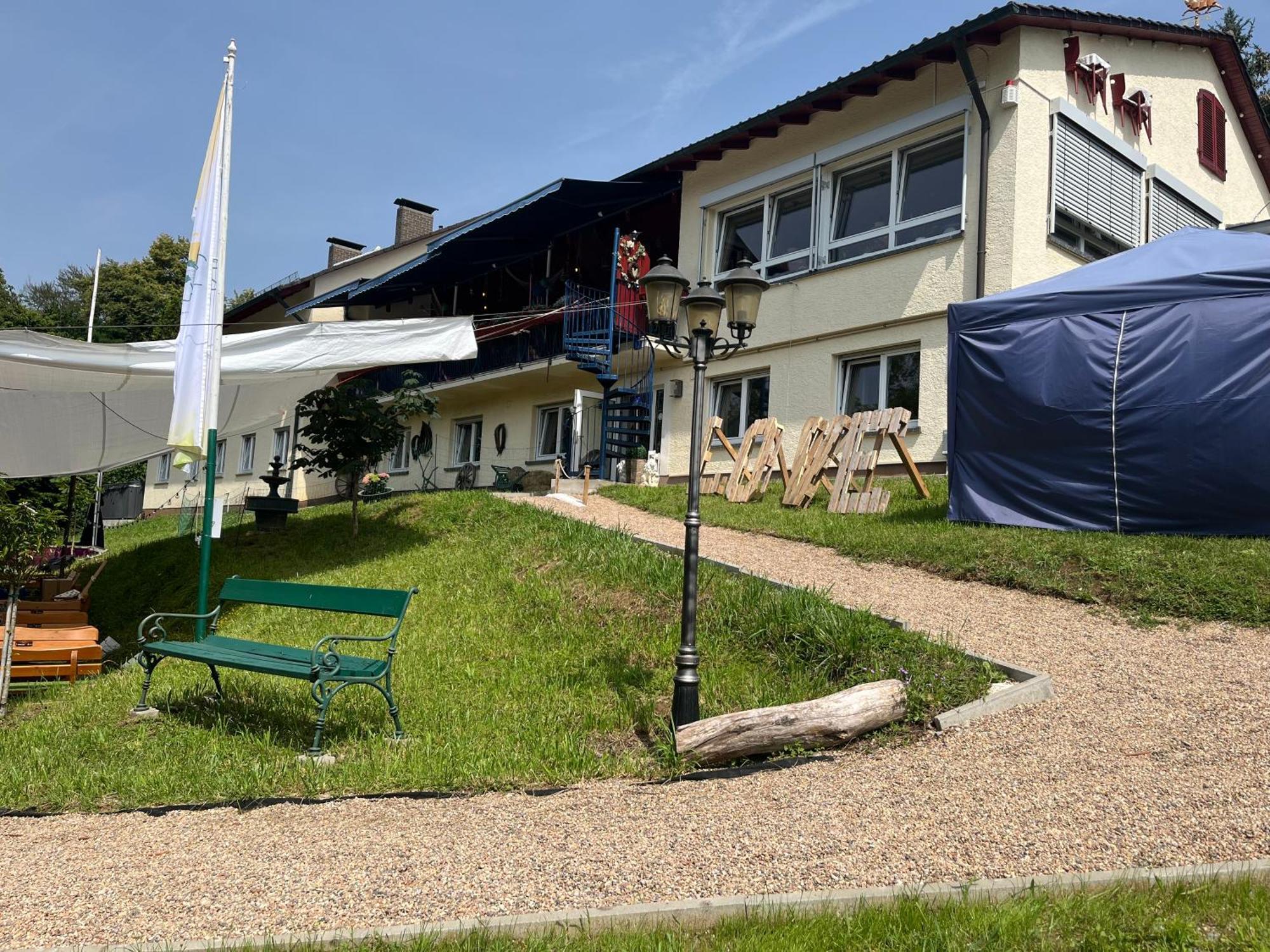 Hotel-Restaurant Berghof Johannesberg Exterior foto