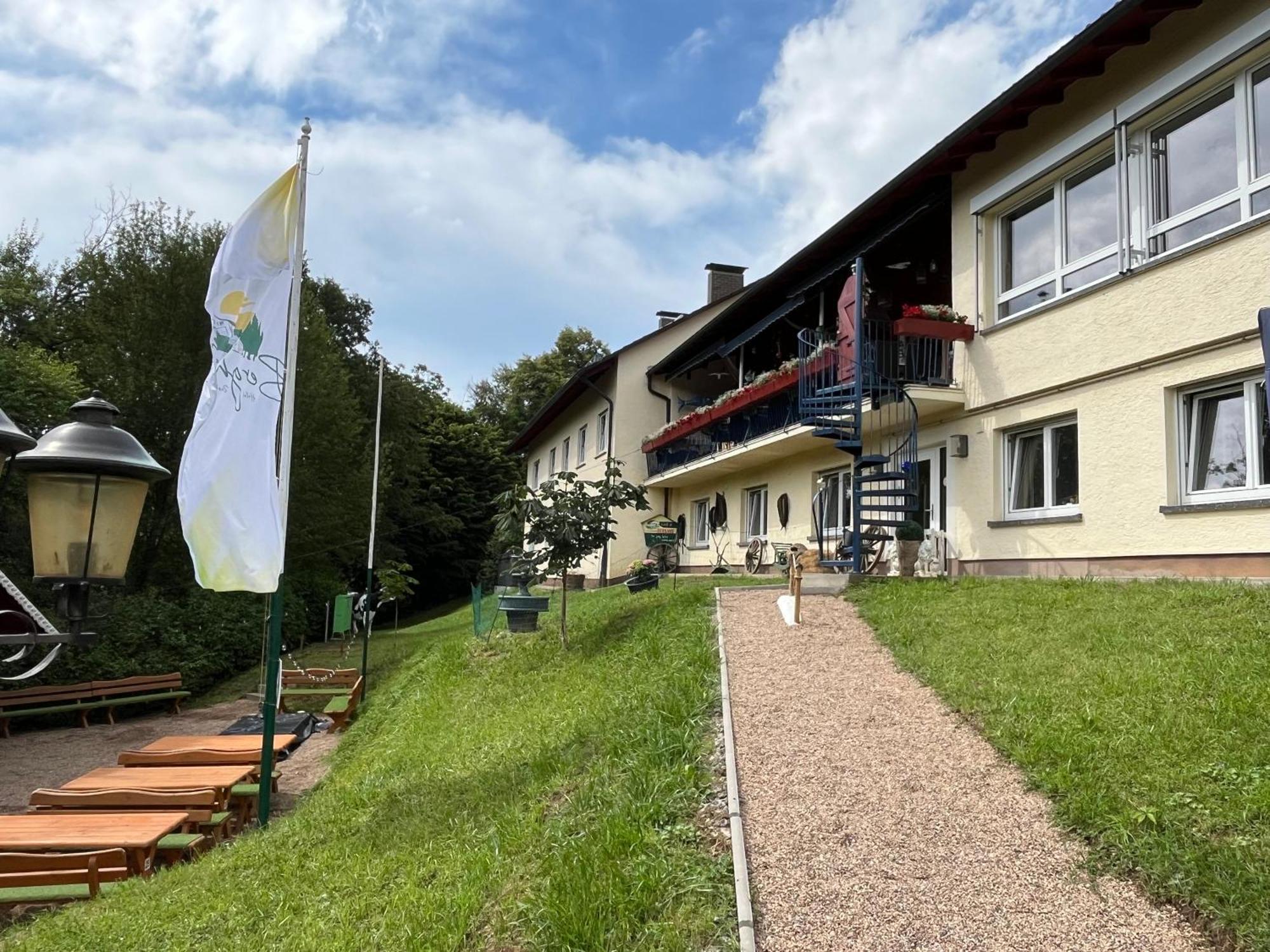 Hotel-Restaurant Berghof Johannesberg Exterior foto